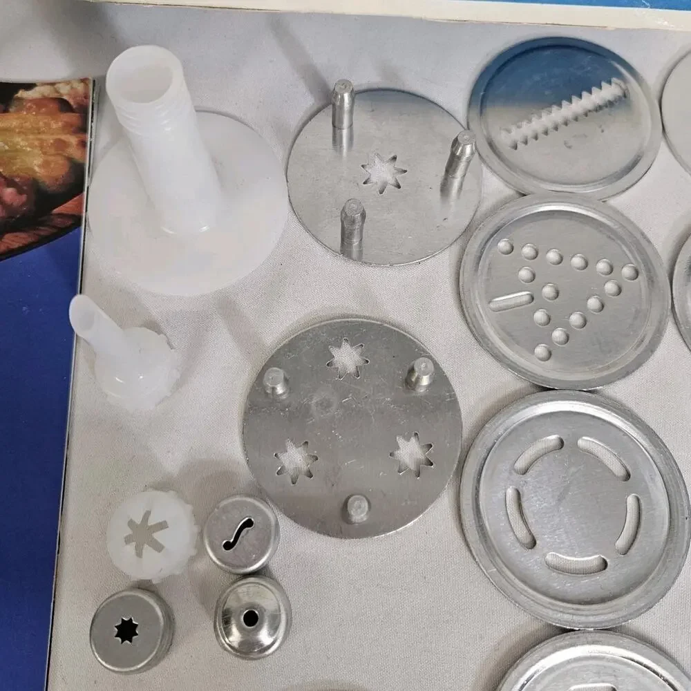 Vintage SAWA 2000 Deluxe Metal Cookie Press Decorator Gun Accessories Set Sweden